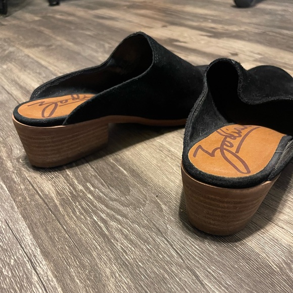 Zodiac Shoes black suede Mules - Picture 3 of 4